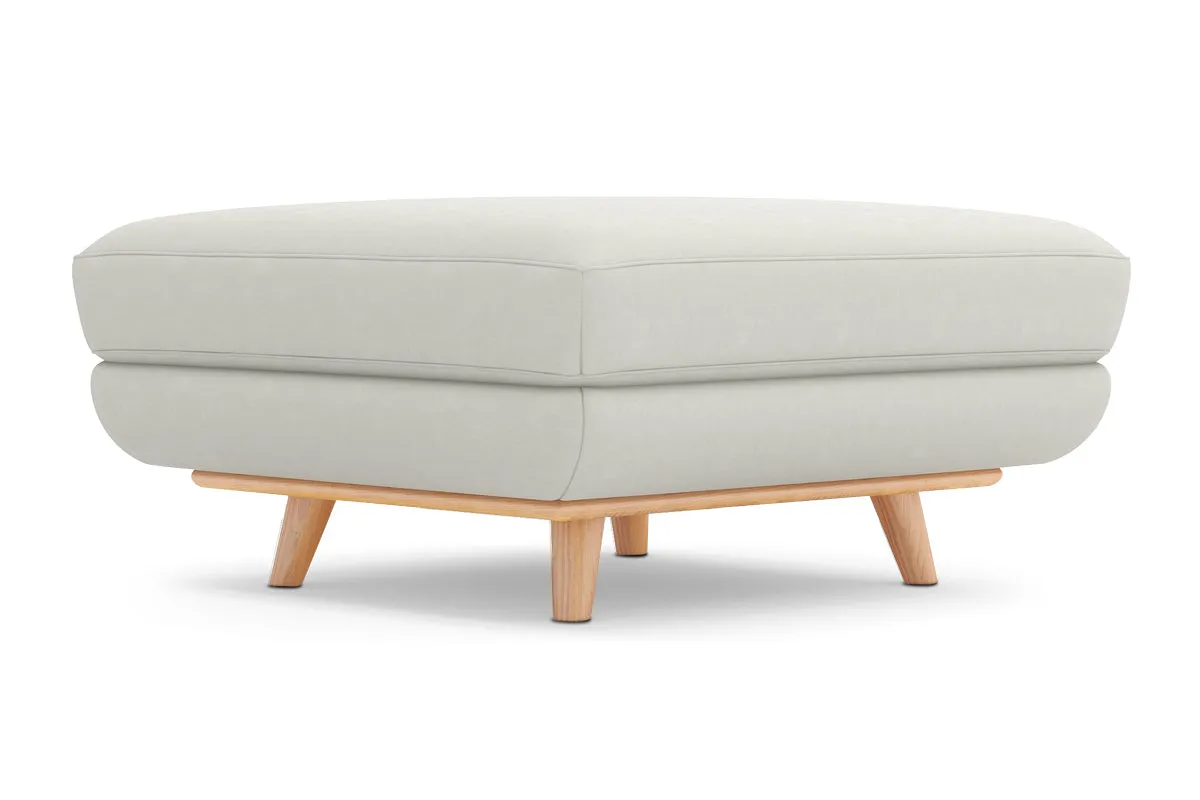 Carson Ottoman :: Leg Finish: Natural / Size: 35x35