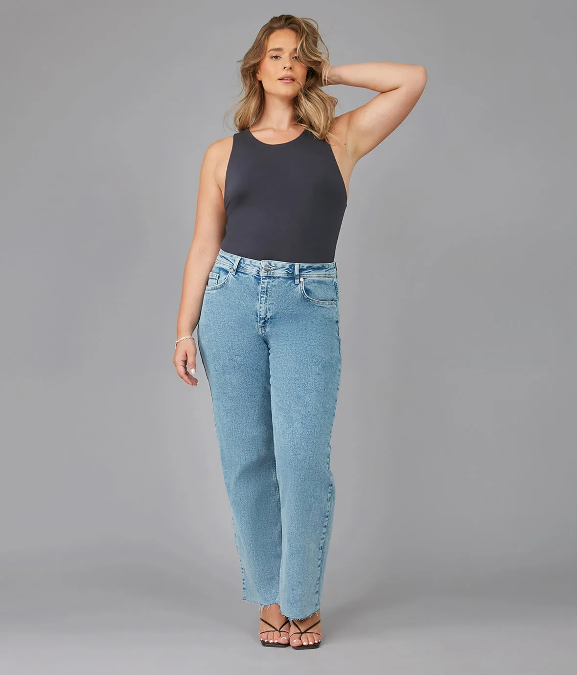 COLETTE-VIB High Rise Wide Leg Jeans 30" Inseam